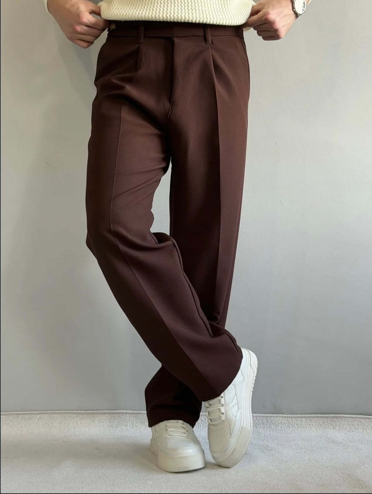 Relaxed Fit Stoffhose