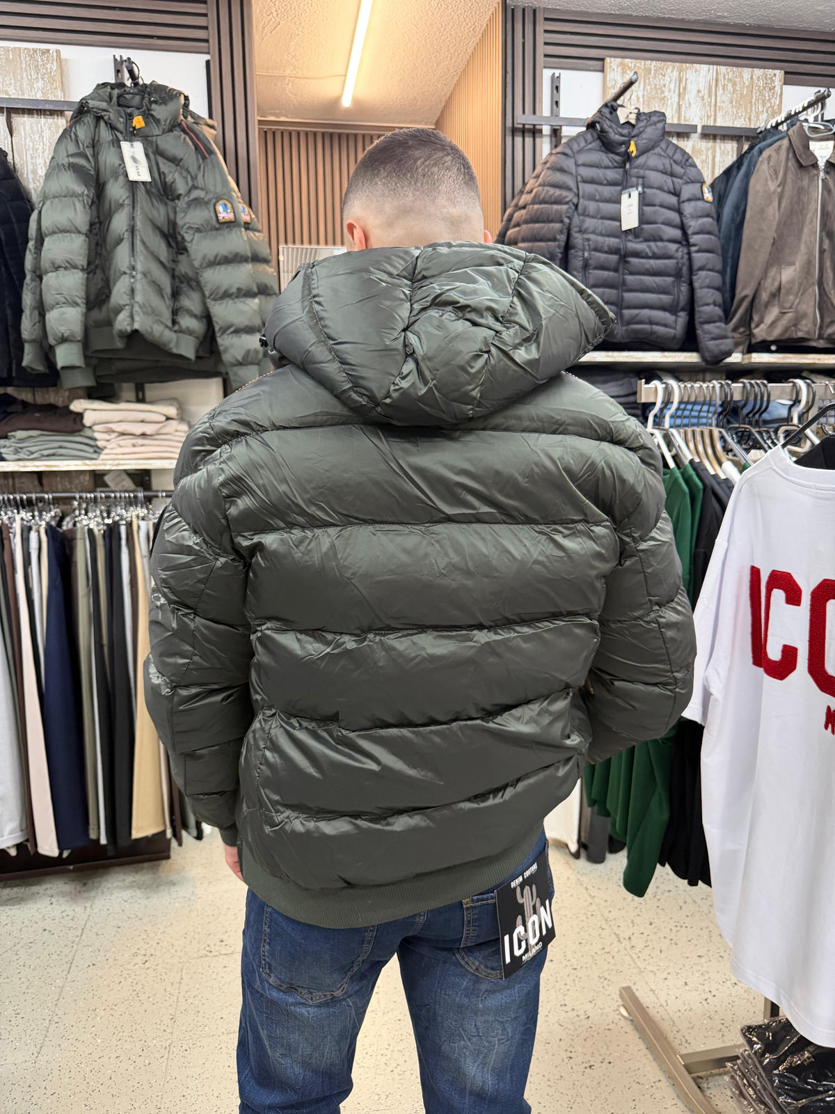 Steppjacke mit abnehmbarem Logo