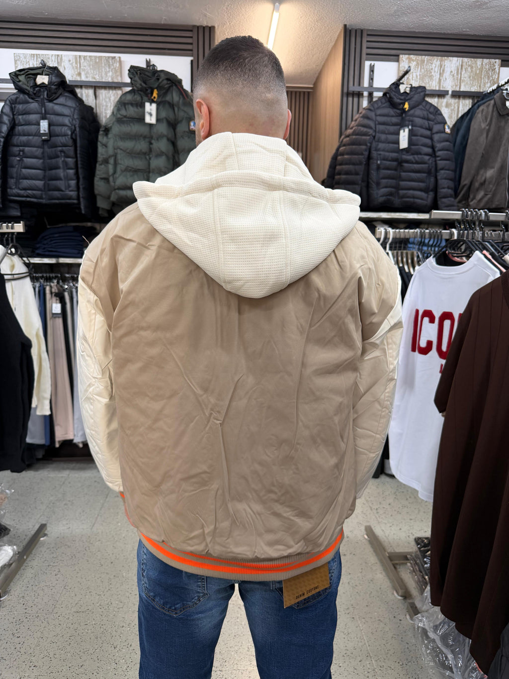 Collegejacke mit Kapuze und H-Logo