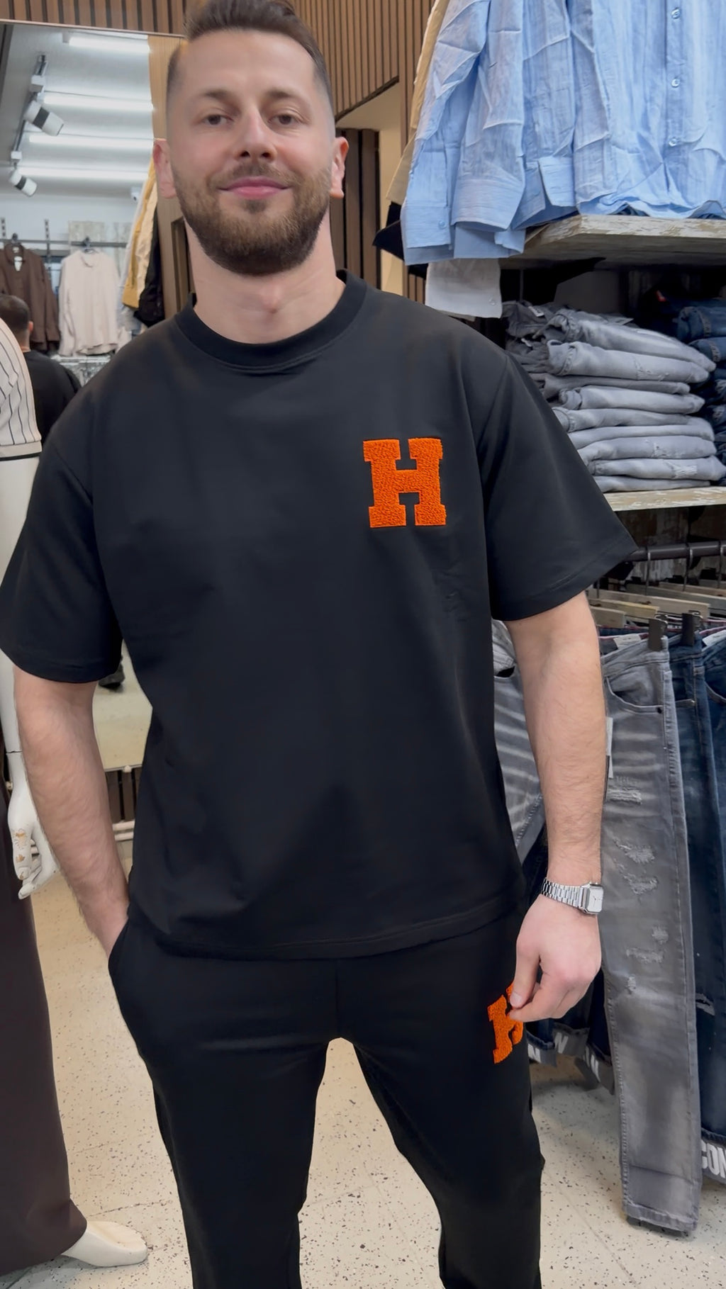 Zweiteiler mit H-Logo Oversize