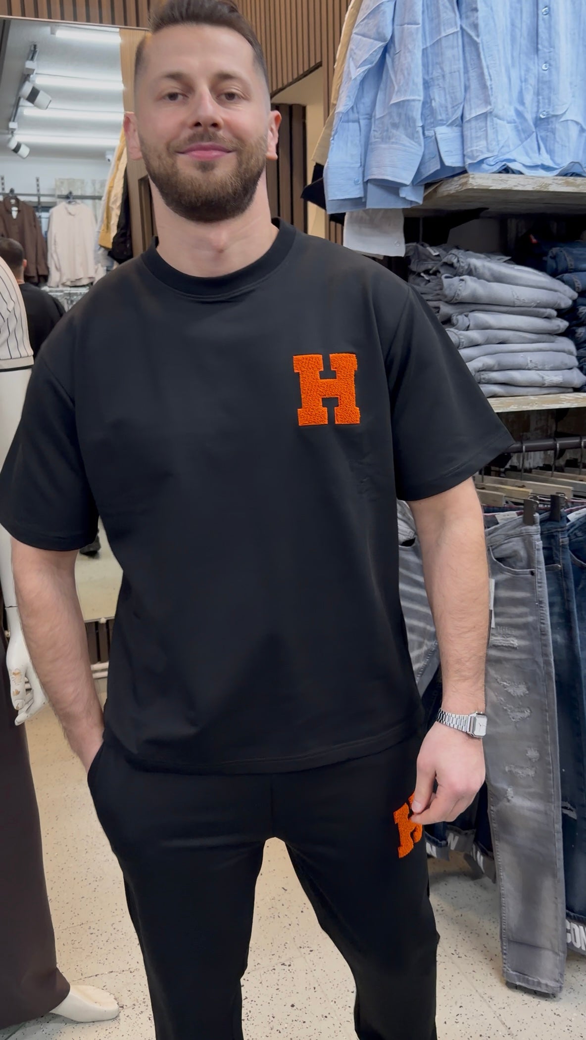 Zweiteiler mit H-Logo Oversize