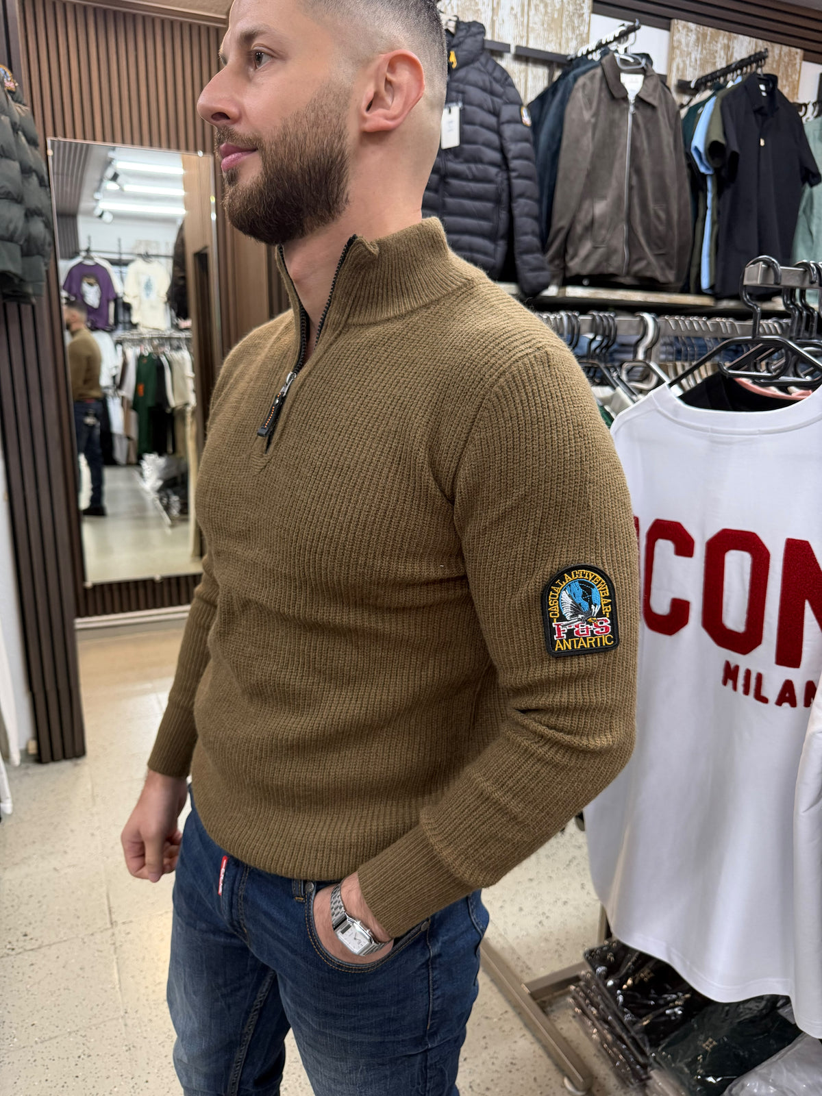 Strickpullover mit Reißverschluss & Stehkragen