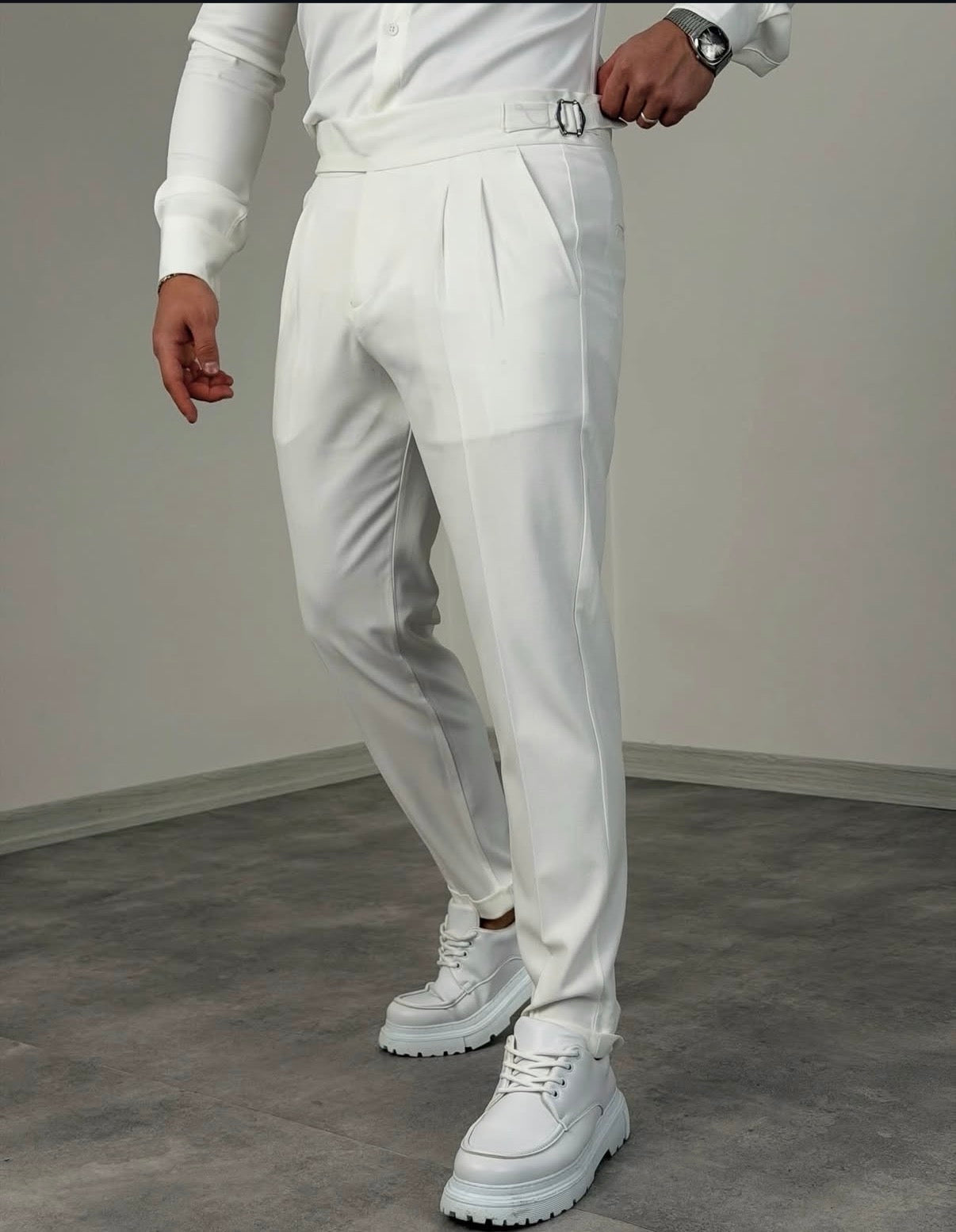 High-waste Stoffhose