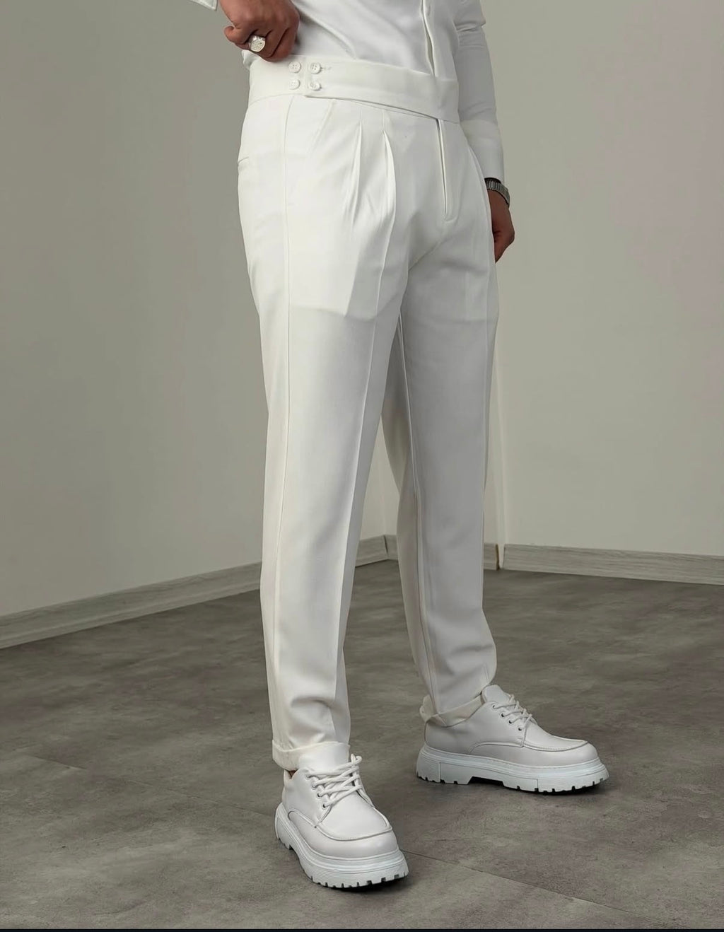 High-waste Stoffhose