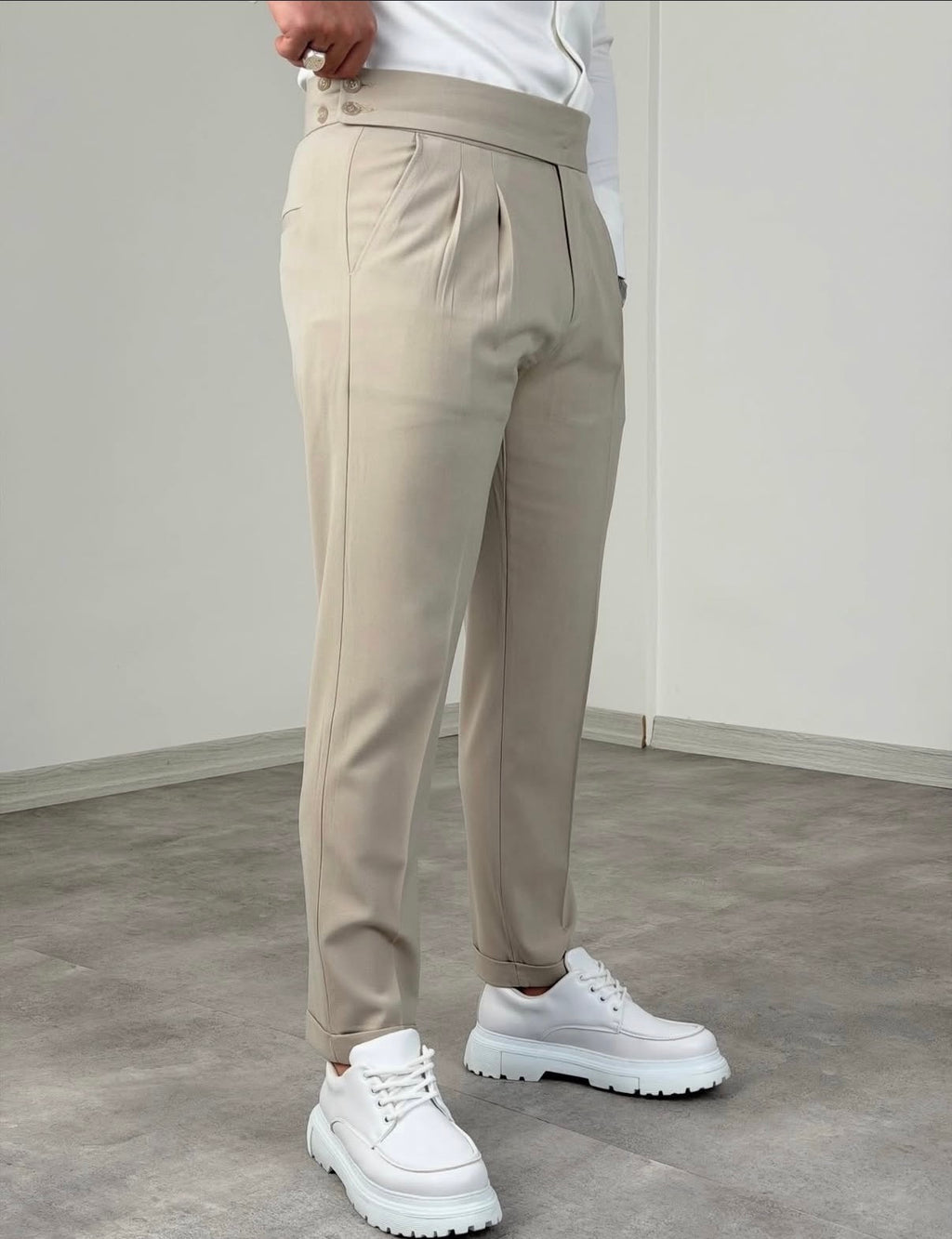 High-waste Stoffhose