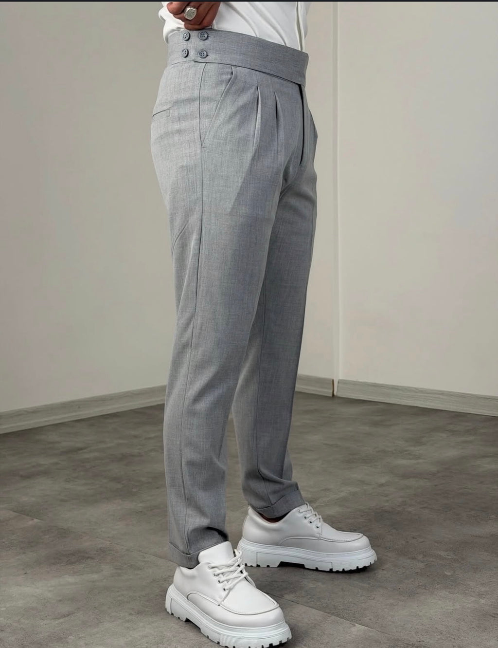 High-waste Stoffhose