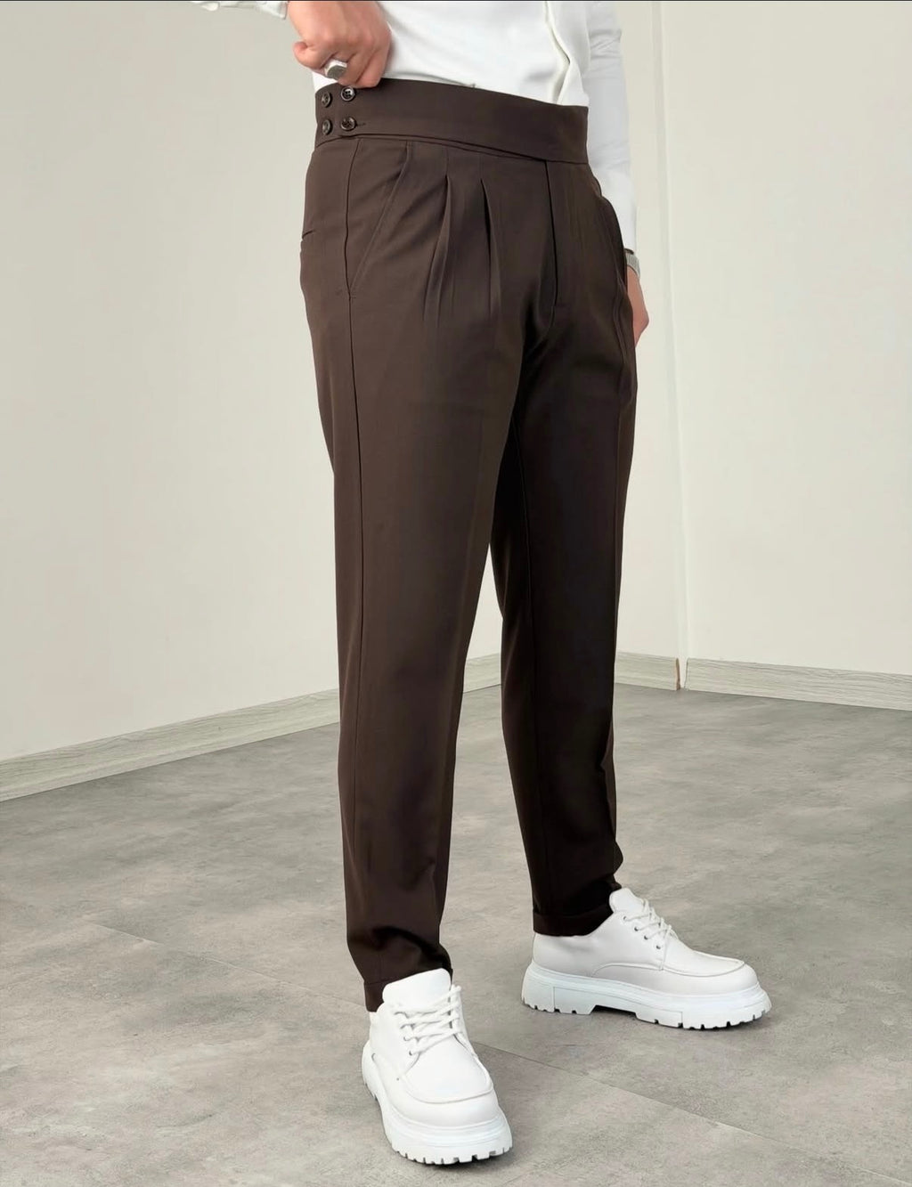 High-waste Stoffhose