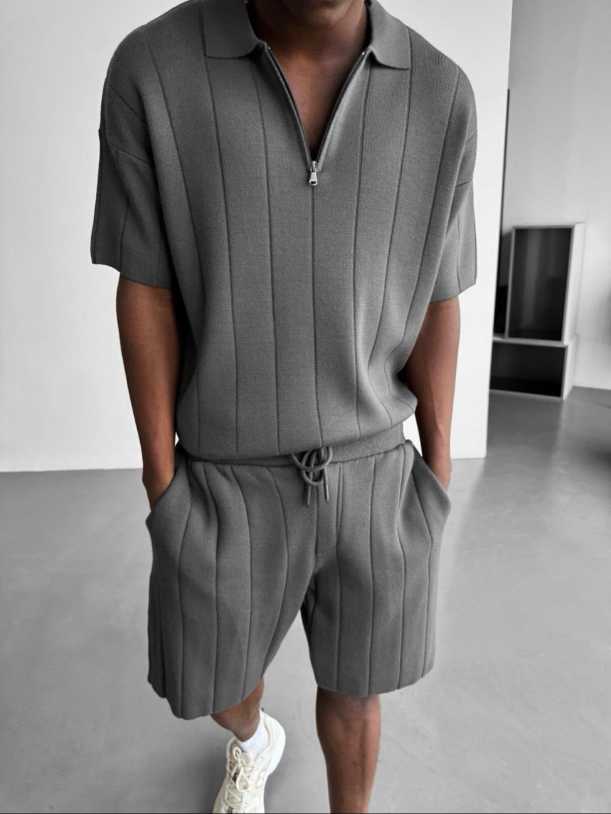 Loose fit T-Shirt mit Reißverschluss