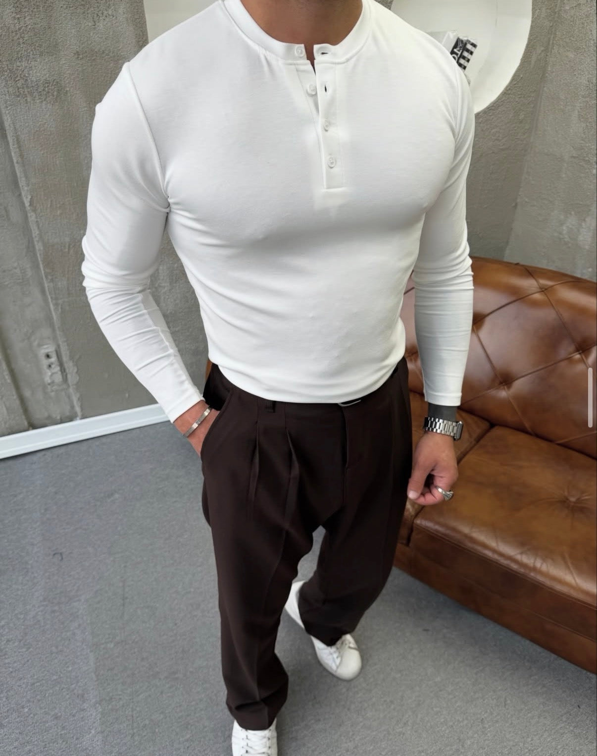 Langarm-Muskelshirt mit 3-Knopf-Kragen