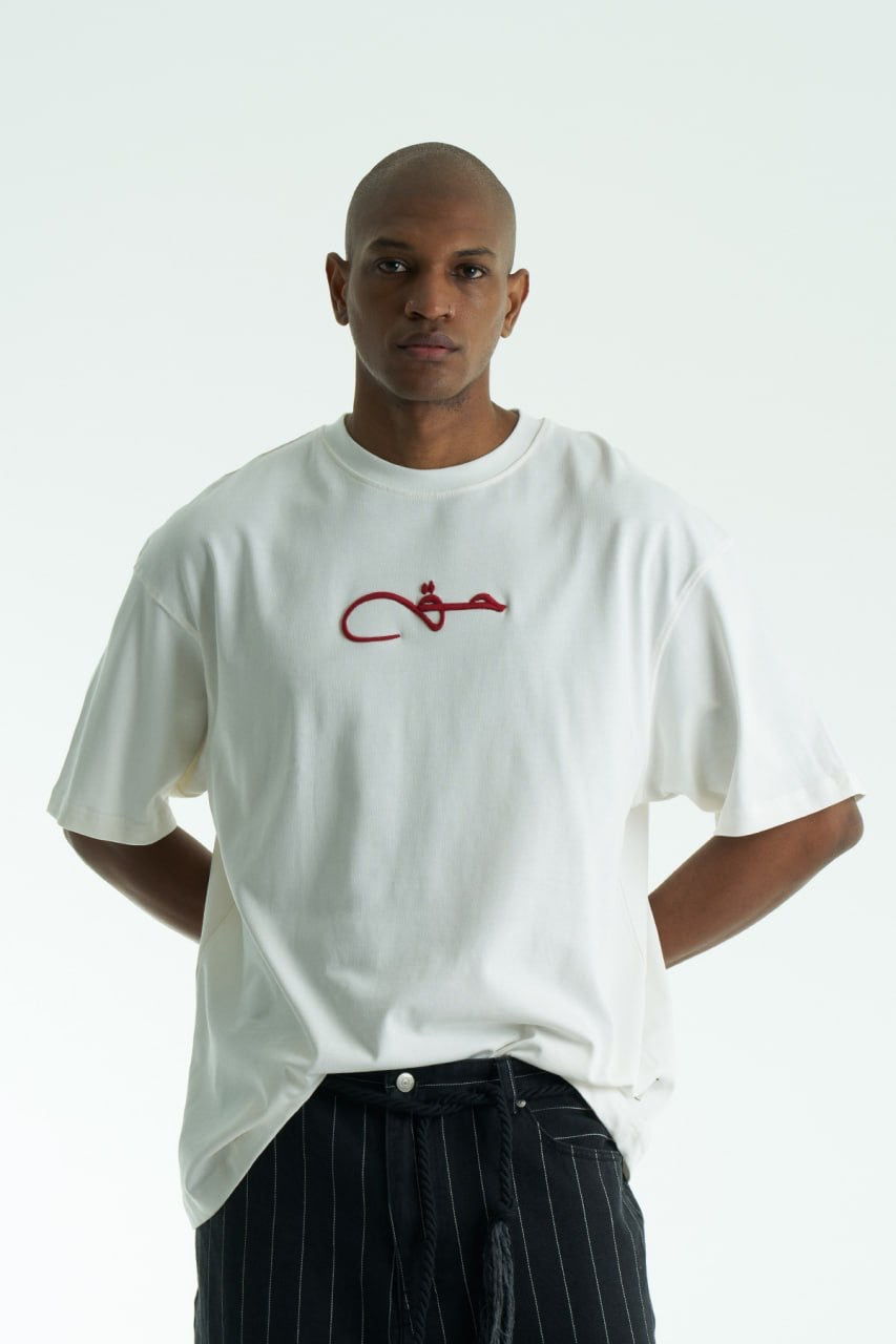 Premium Oversize T-Shirt | Arabische Kalligraphie حق