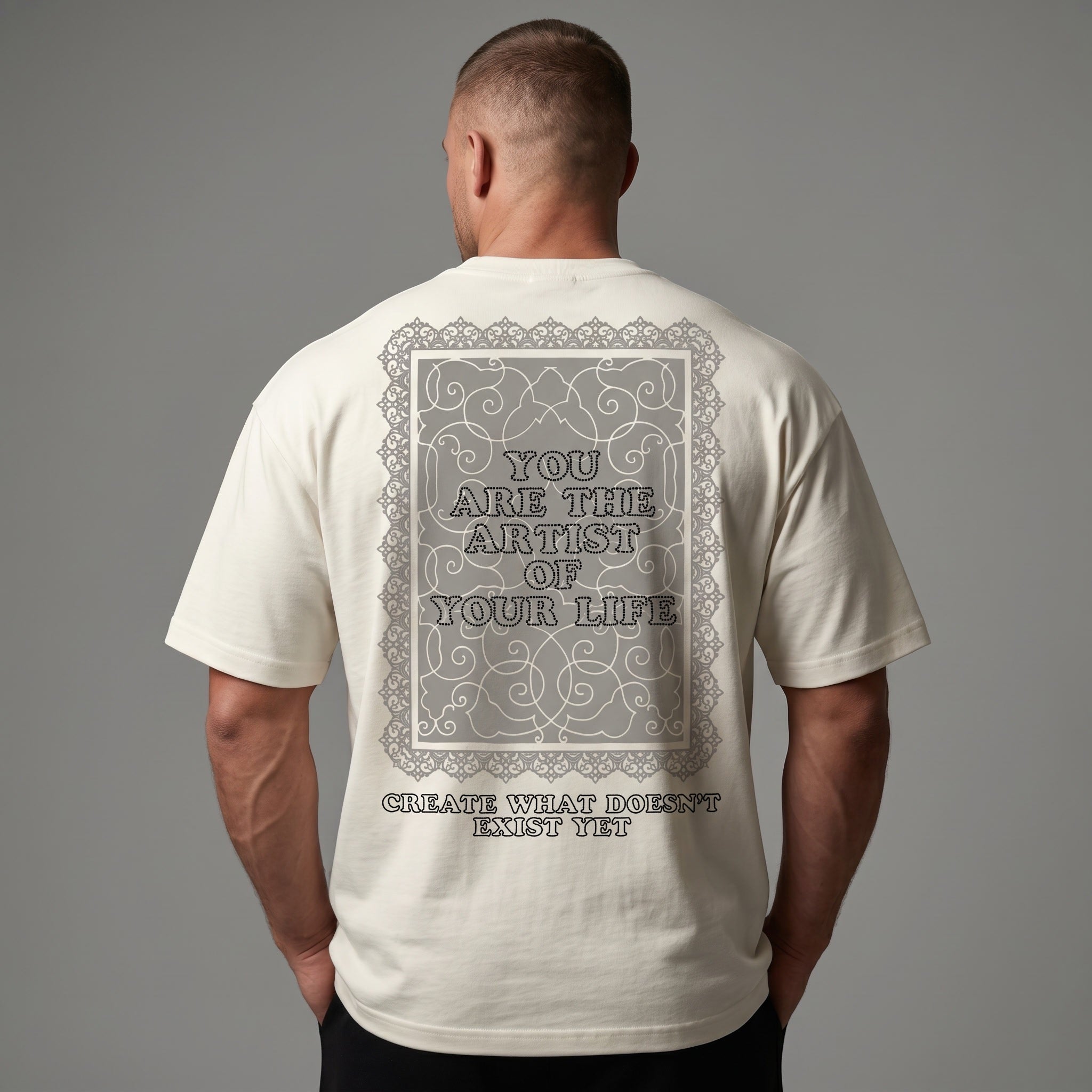 Oversize T-Shirt mit Design auf dem Rücken
