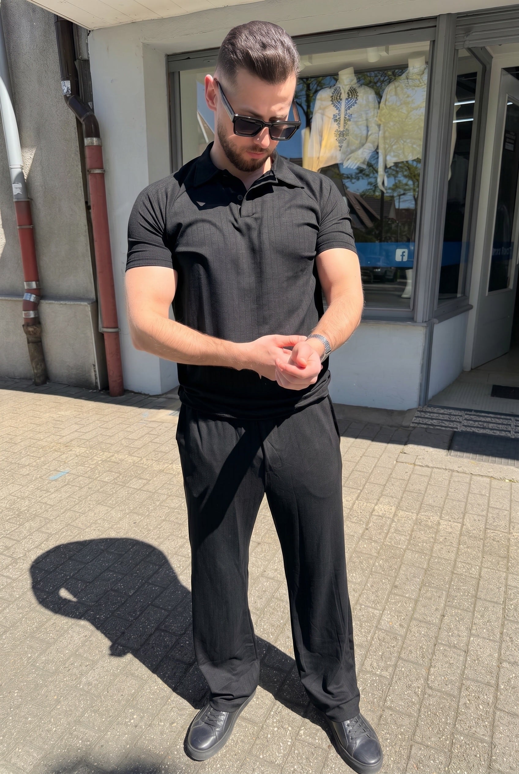 Zweiteiler – Poloshirt & Baggyhose