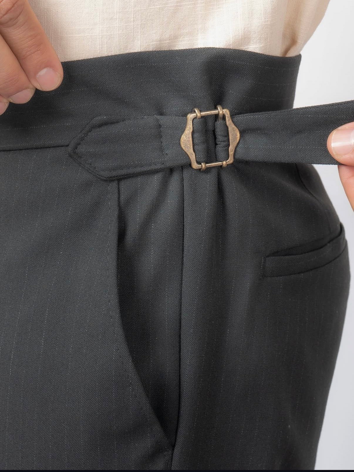 Gestreifte Stoffhose Slim-Fit