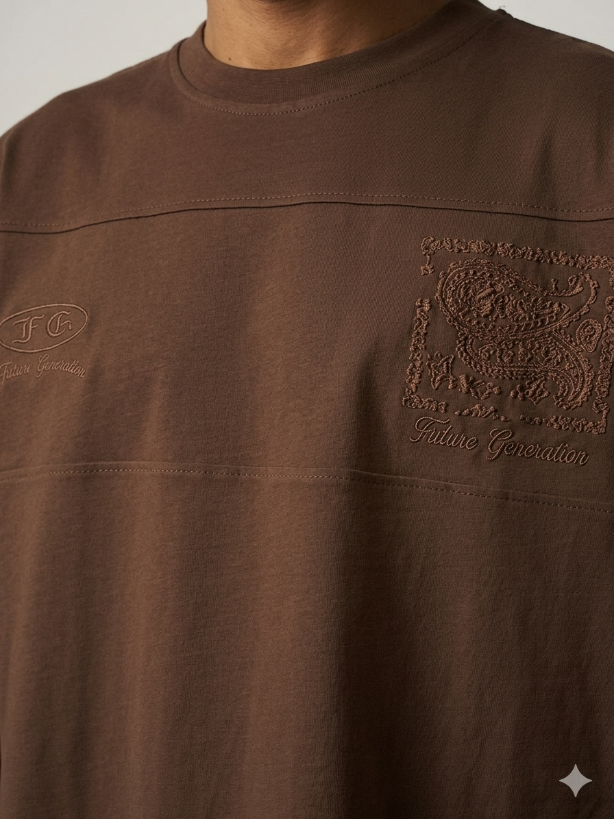 Oversize T-Shirt – Gestricktes Design