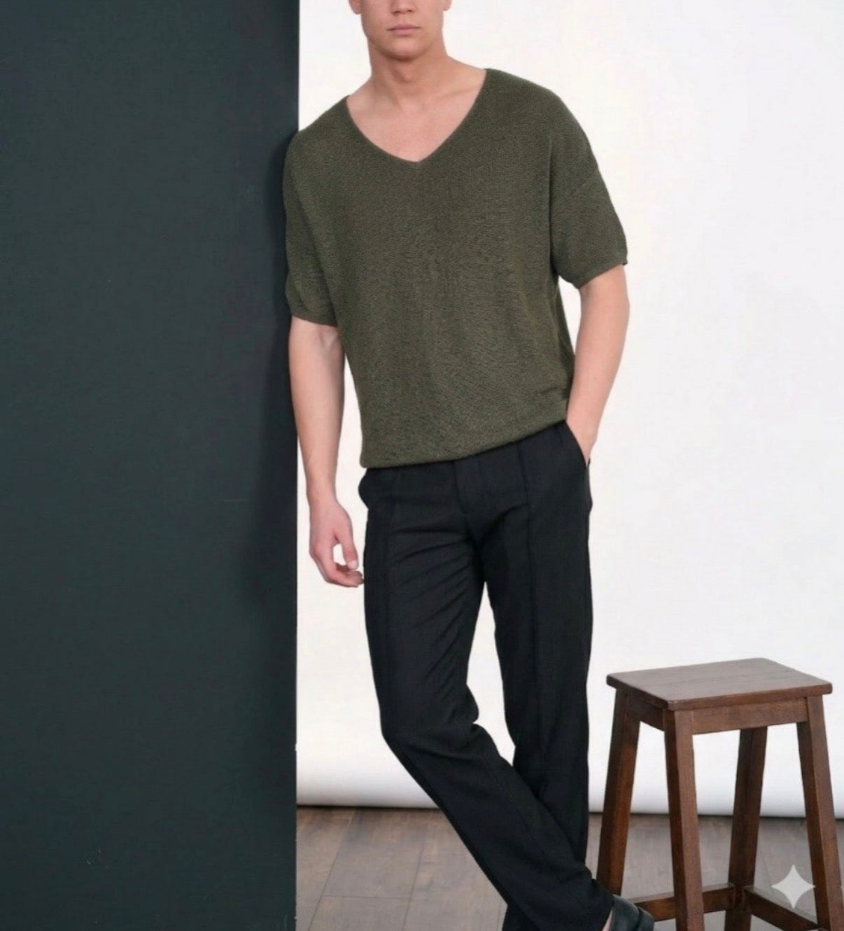 Oversize T-Shirt mit V-Ausschnitt